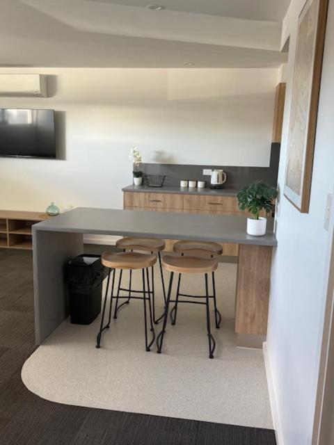 Brighton Hotel Motel Pontville Экстерьер фото